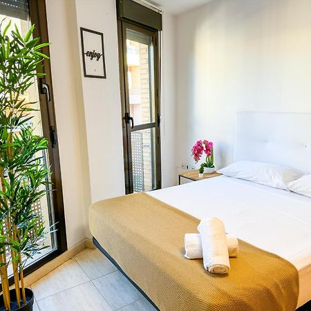 Enjoy El Pilar Turistea Apartman Zaragoza Kültér fotó