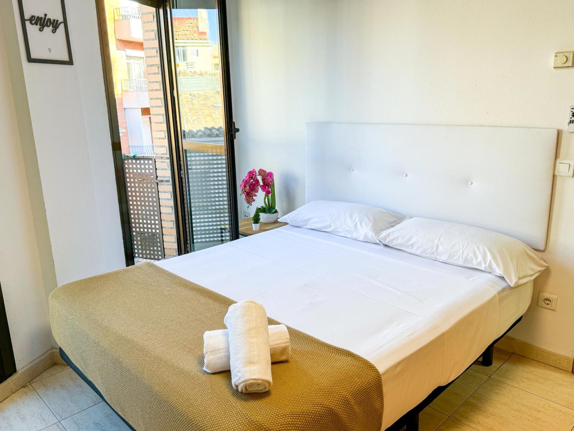 Enjoy El Pilar Turistea Apartman Zaragoza Kültér fotó
